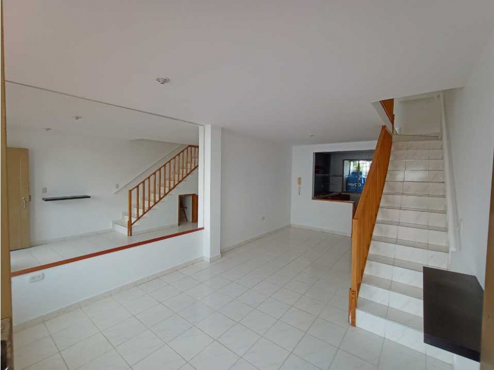 Casa Urbana a la Venta en La Mesa Cundi - 4