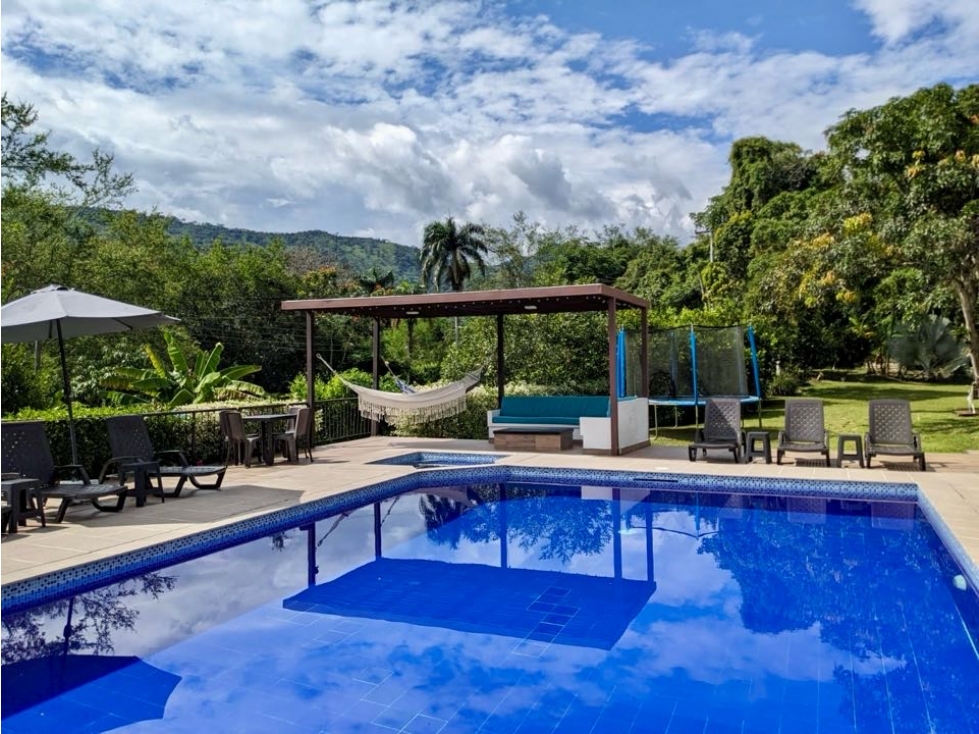Casa Vacacional La Paz, en Villeta Cundinamarca - 2