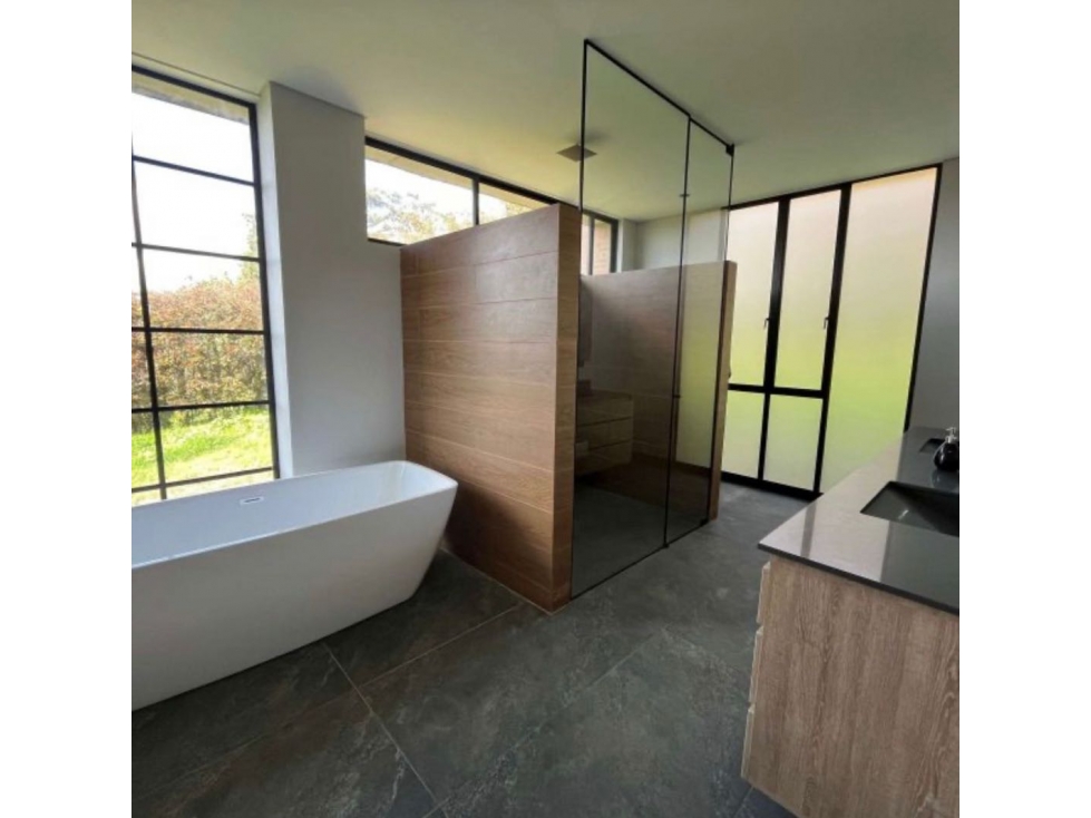 Casa en Arriendo en El Alto de Palmas — foto 2