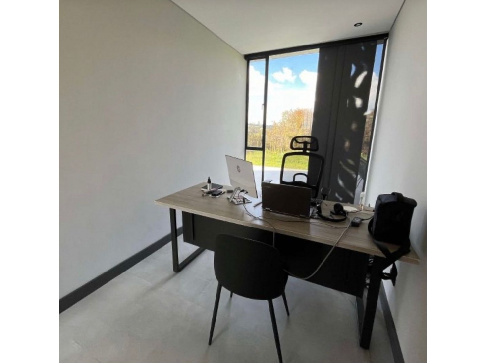 Casa en Arriendo en El Alto de Palmas — foto 3