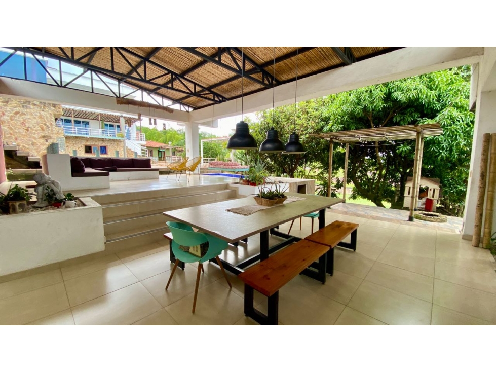 CASA CAMPESTRE EN VENTA LA TRINIDAD VIA LA REFORMA CALI SUR