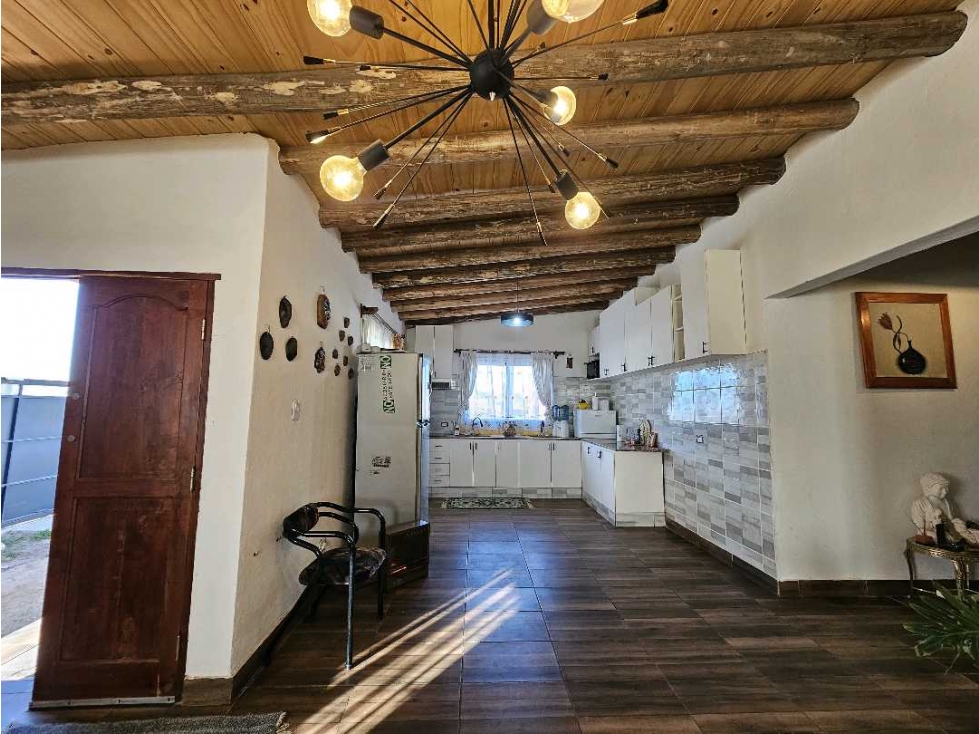CASA · VENTA · 1.000 m2 TERRENO LAS LOMAS · LUJAN · 3 DOR + DPTO - 4