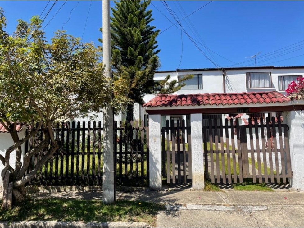Casa Venta Las Villas (sector Bulevar Niza) REMODELADA