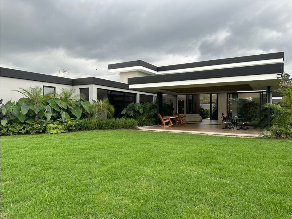 Casa Venta Milla de Oro Llano grande 500 mt