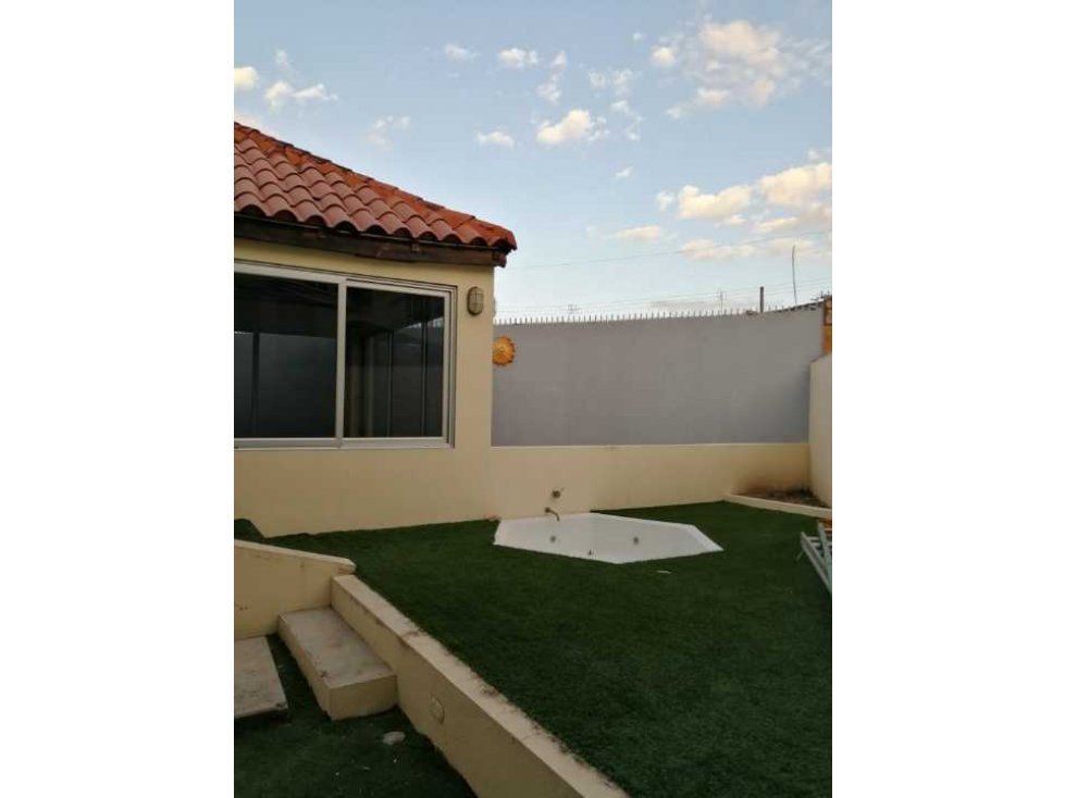 SE VENDE CASA EN PH VILLA DE LAS AZORES EN VILLA LUCRE — foto 3