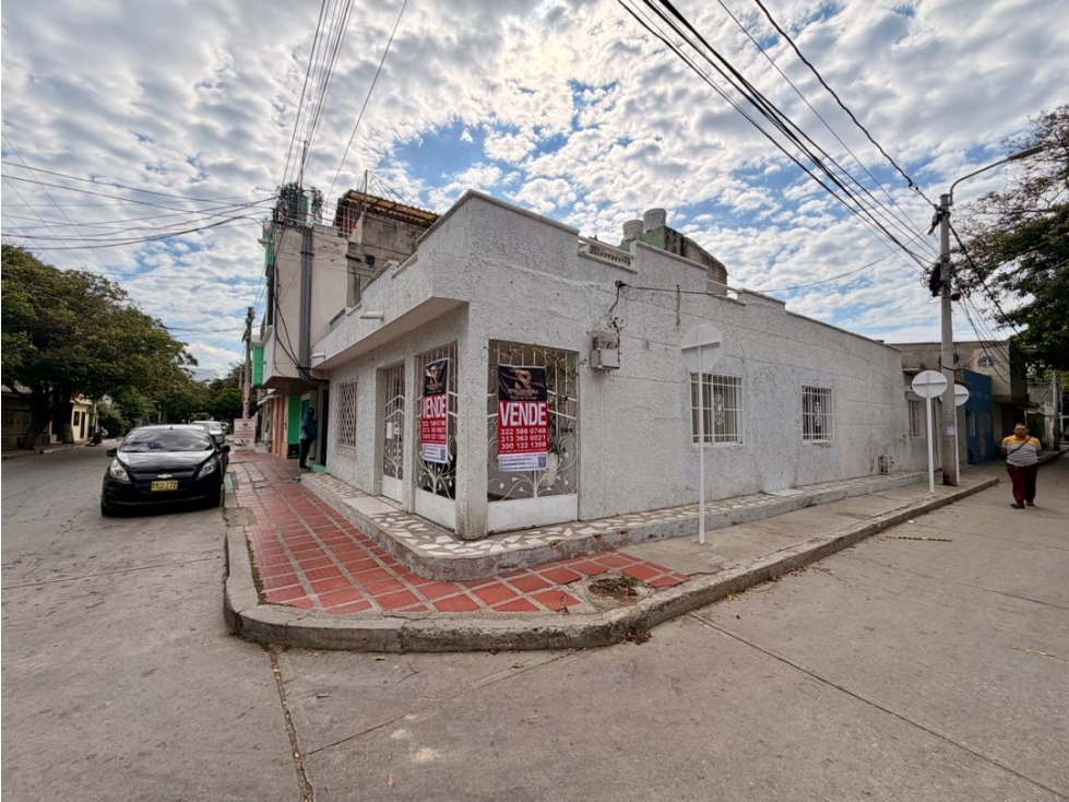 Casa.comercial esquinera en venta sector La Esperanza Santa Marta
