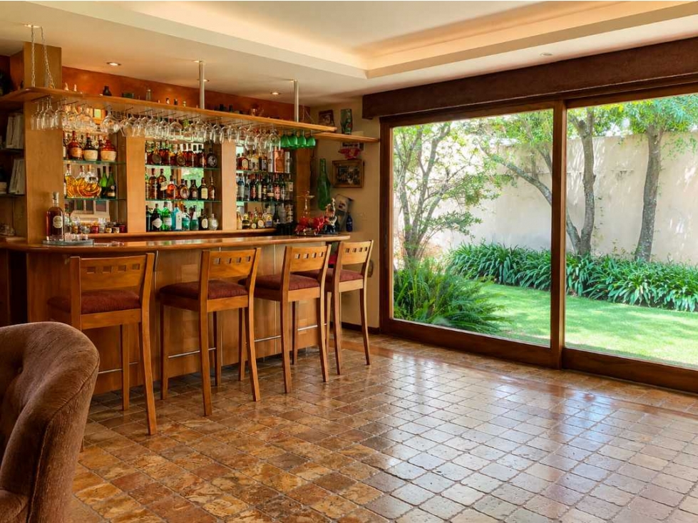 Exclusiva Casa de Lujo en Renta en Rancho San Francisco Cumbaya - 3