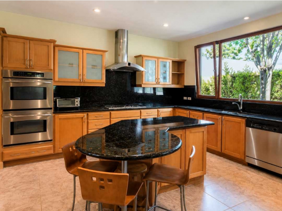 Exclusiva Casa de Lujo en Renta en Rancho San Francisco Cumbaya - 5