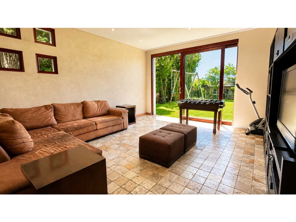 Exclusiva casa semi amoblada en Renta Cumbaya Jardines de Santa Inés - 3