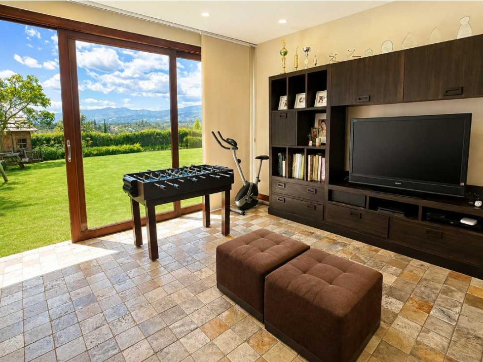 Exclusiva casa semi amoblada en Renta Cumbaya Jardines de Santa Inés - 4