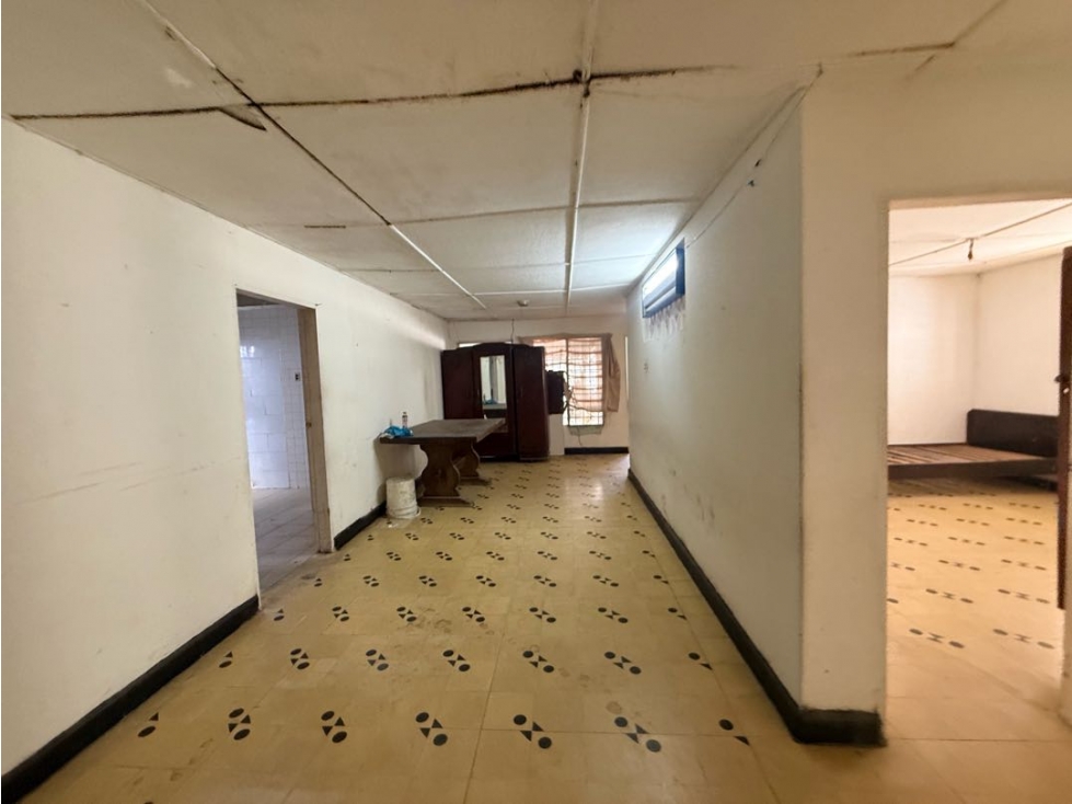 Casa-lote en venta, barrio El Prado — foto 2