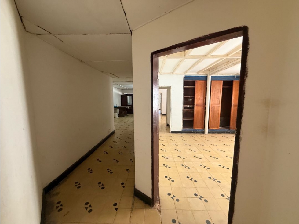 Casa-lote en venta, barrio El Prado — foto 3