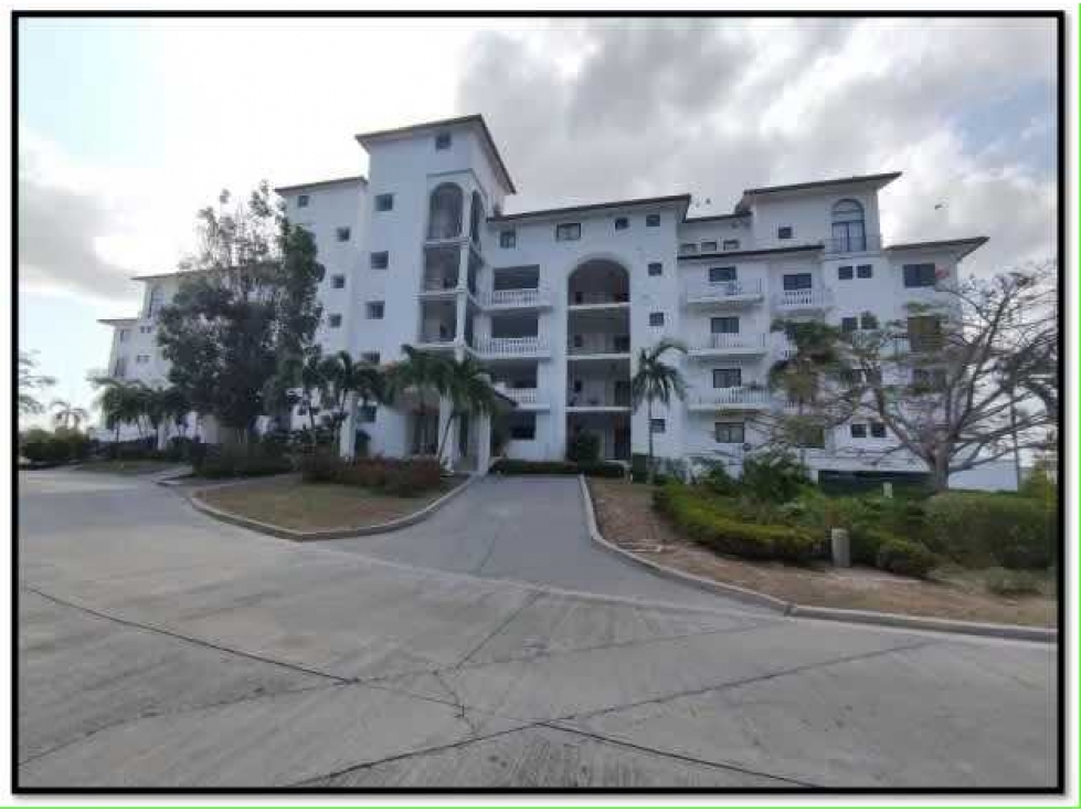 APARTAMENTO DE PLAYA EN PH HOYO 18 ISLAMAR SAN CARLOS CP