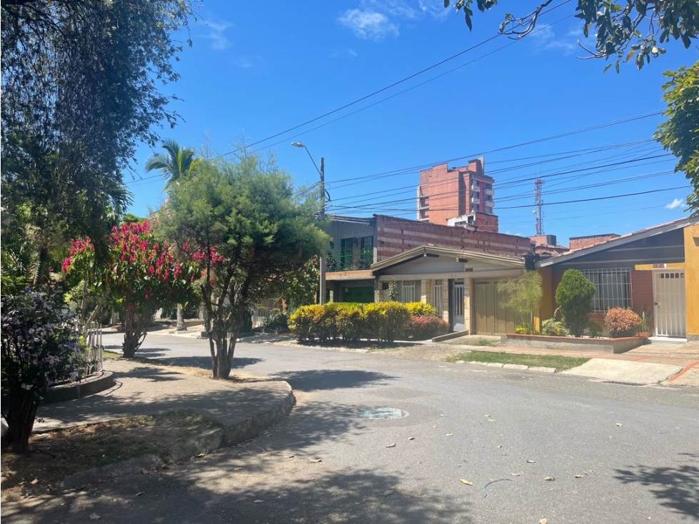 Dos casas (2) cerca a la plaza de la América para 18 viviendas aprox — foto 2