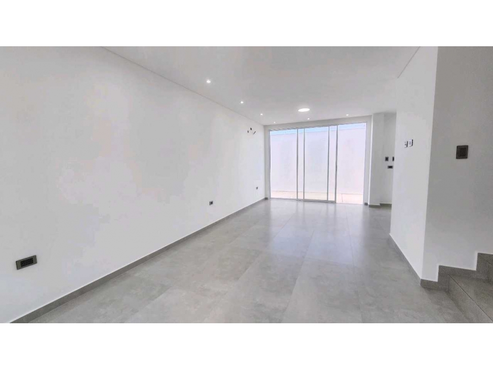 CASAS DE 4 DORMITORIOS EN URB. PRIVADA MANTA SECTOR SUR — foto 2