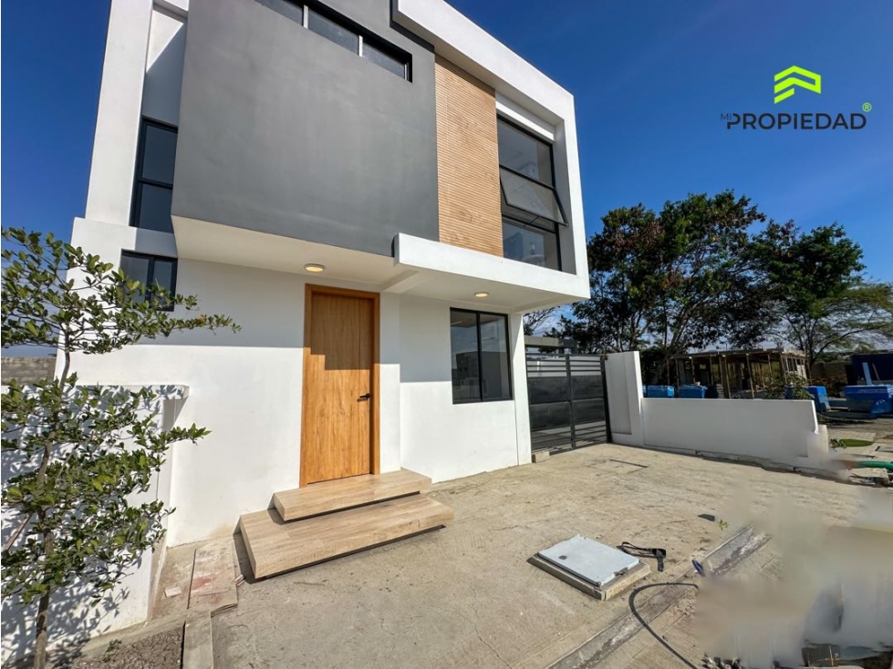 Casas en Urb El Bosque, Manta: seguridad - tranquilidad y plusvalía.
