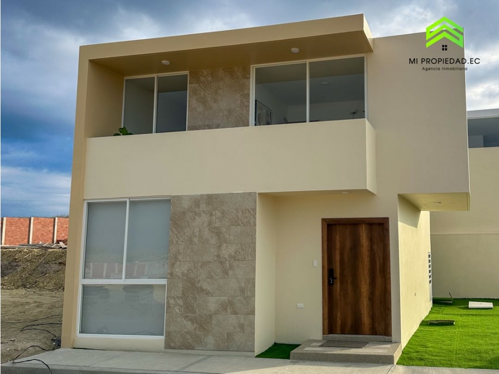 CASAS FRENTE AL MAR EN URB. PUNTA ARRECIFE - MANTA JARAMIJO