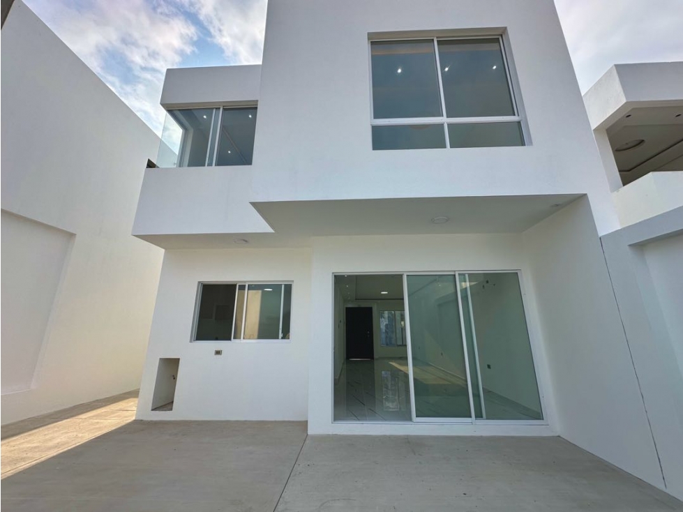 CASAS EN VENTA EN URBANIZACIÓN PRIVADA LA ROMANA SUR DE MANTA - 6