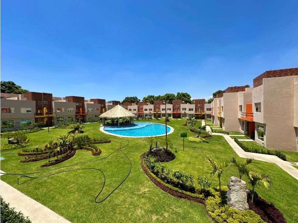 Casas nuevas de 4 Recámaras con ALBERCA Y JARDIN - 1