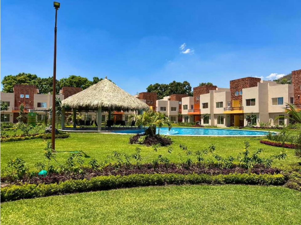 Casas nuevas de 4 Recámaras con ALBERCA Y JARDIN - 2