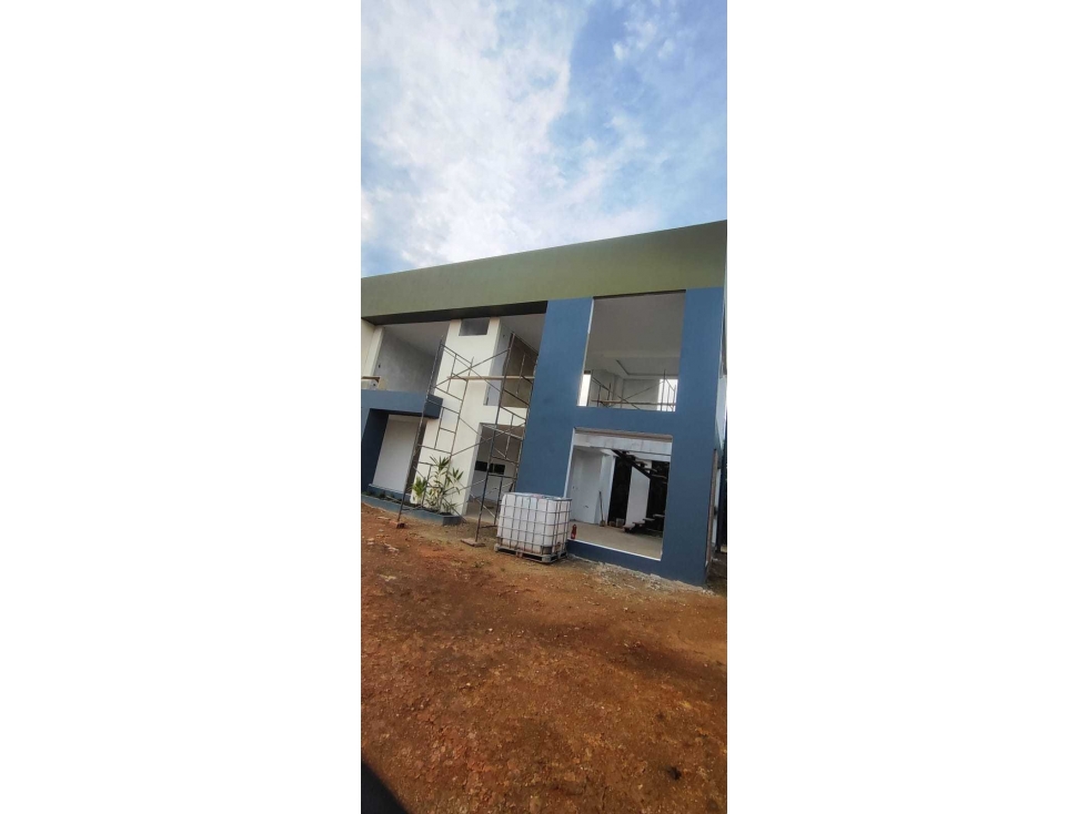 Casas sobre planos de 250 M2 terreno en 620 mill en La Mesa cund — foto 2