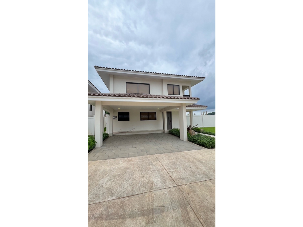 CASAS UNIFAMILIARES EN PASEO DEL NORTE