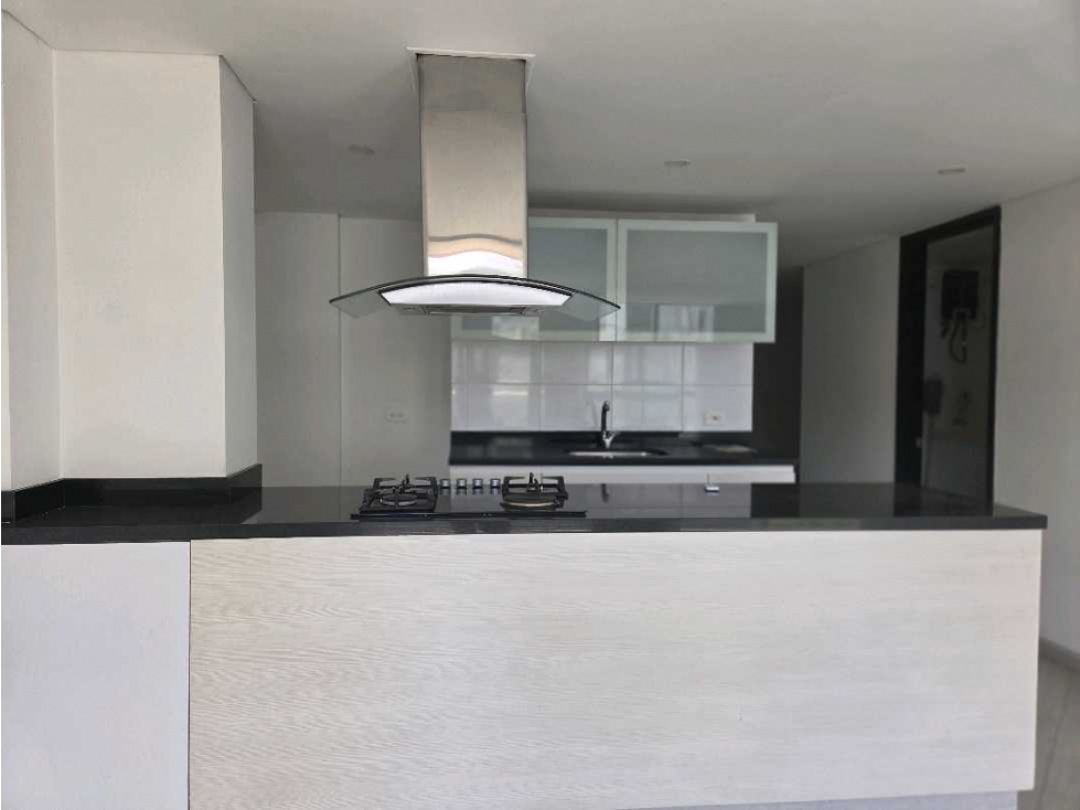 CASTELLANA VENTA APTO EXTERIOR ESTRATO 4 BALCON, 98M2 - 3HAB $780 MILL — foto 4
