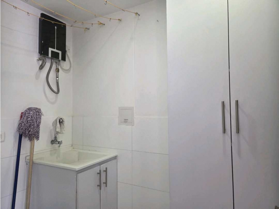 CASTELLANA VENTA APTO EXTERIOR ESTRATO 4 BALCON, 98M2 - 3HAB $780 MILL — foto 5