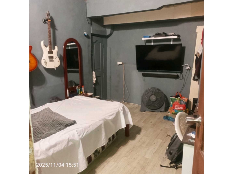 Cdla Las Acacias vendo casa amplia — foto 5