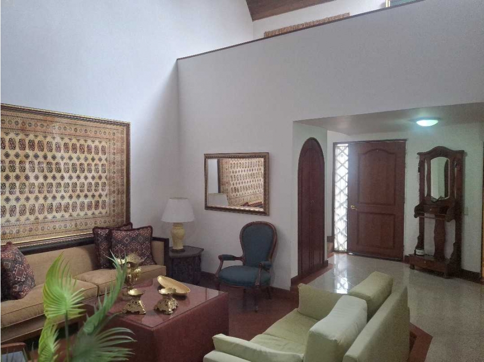 Cedritos Vendo Casa en Conjunto para remodelar