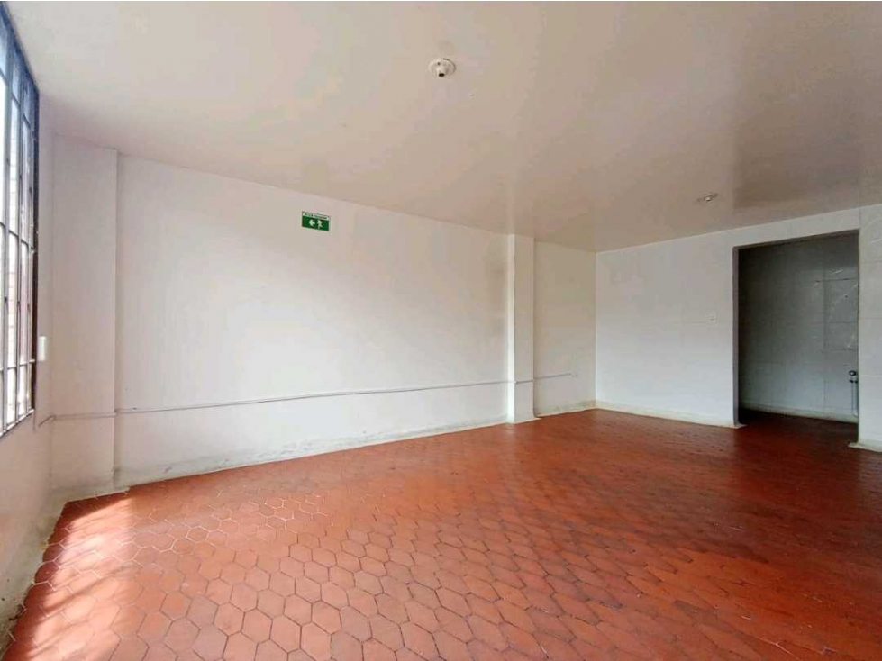 CEDRO VENTA LOCAL COMERCIAL 35M2 $240 MILLONES — foto 6