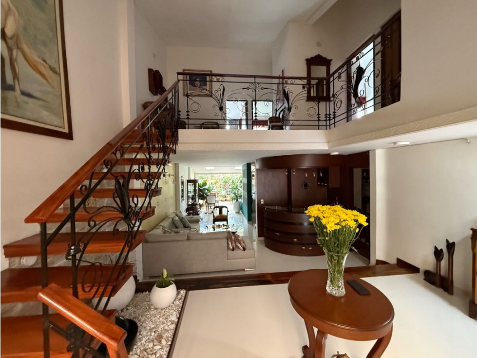 VENTA DE CASA CON APARTAESTUDIO INDEPENDIENTE EN LA CASACADA KT9855886 — foto 3