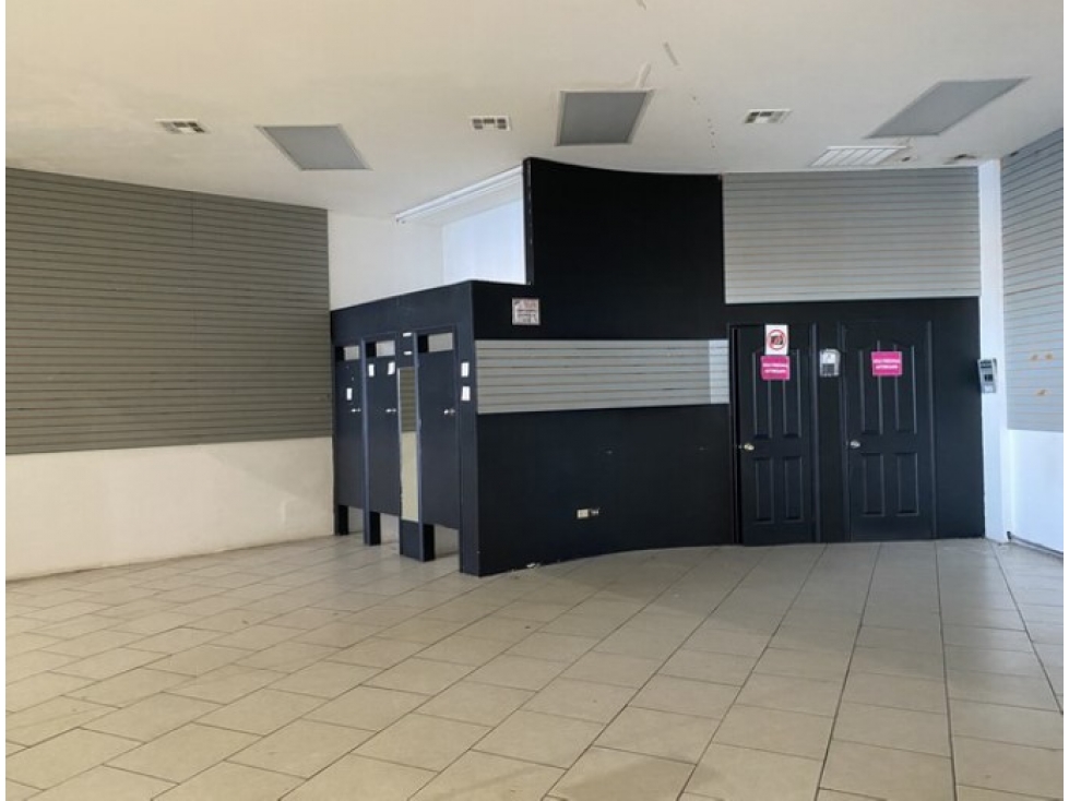 Centro Comercial en Venta - Plaza Carranza, Mexicali | 4,544 m2 Constr - 2