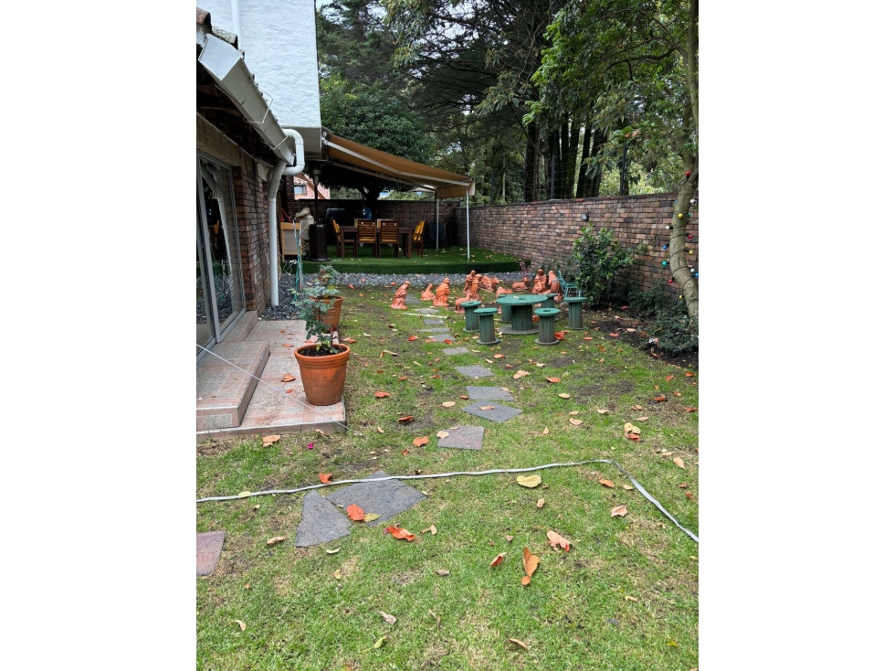 CERROS DE NIZA VENTA/ARRIENDO CASA