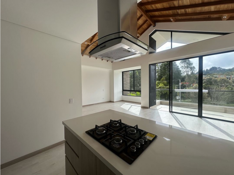 APARTASUITE RETIRO LA FE RENTAS CORTAS