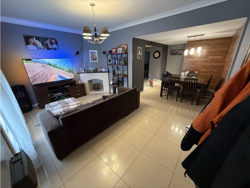 Chalet 4 ambientes 180M2 — foto 2