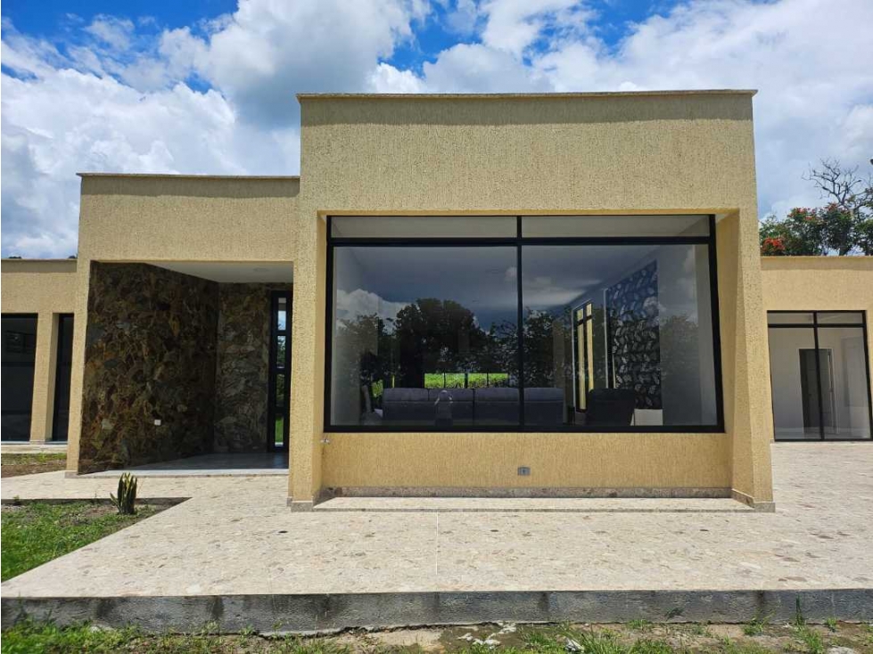 Chalet con 2 casas | 5.600 m² | 440 m² construidos | Quindío - 3