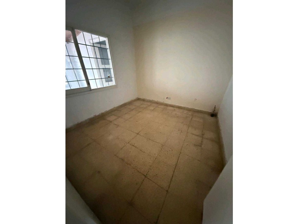 Chalet en 2 plantas de 6 ambientes CHAUVIN, Patio, cochera triple!!! - 5