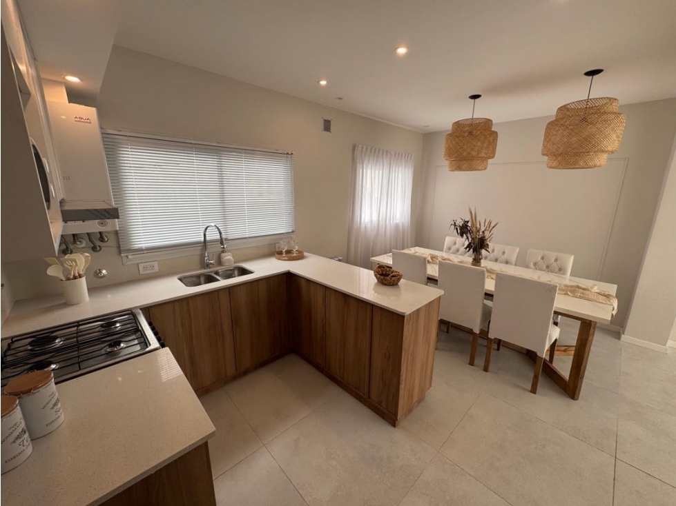 CHALET EN PH 4 AMBIENTES RECICLADO, ZONA PASEO ALDREY — foto 5