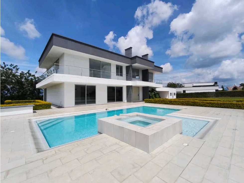 CHALET PARA ESTRENAR EN ZONA EXCLUSIVA DE LA CARMELITA EN CERRITOS — foto 2