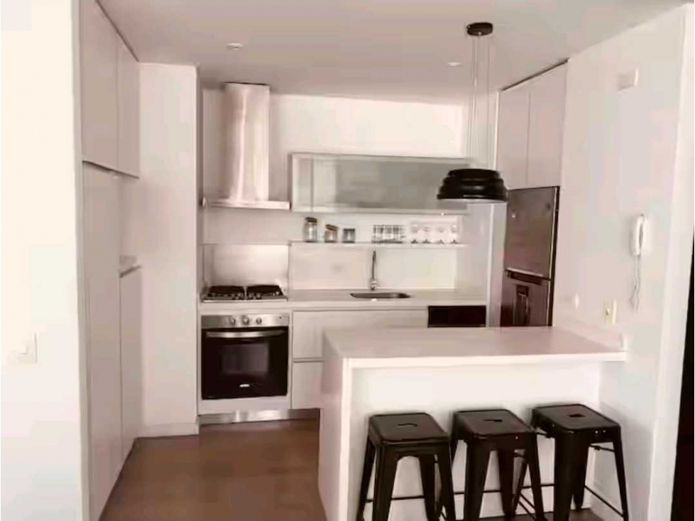 CHICO RENTO APTO CON BALCON 67M2 1 HAB IND 2 WC $4'8M INC ADM Y SERV — foto 3