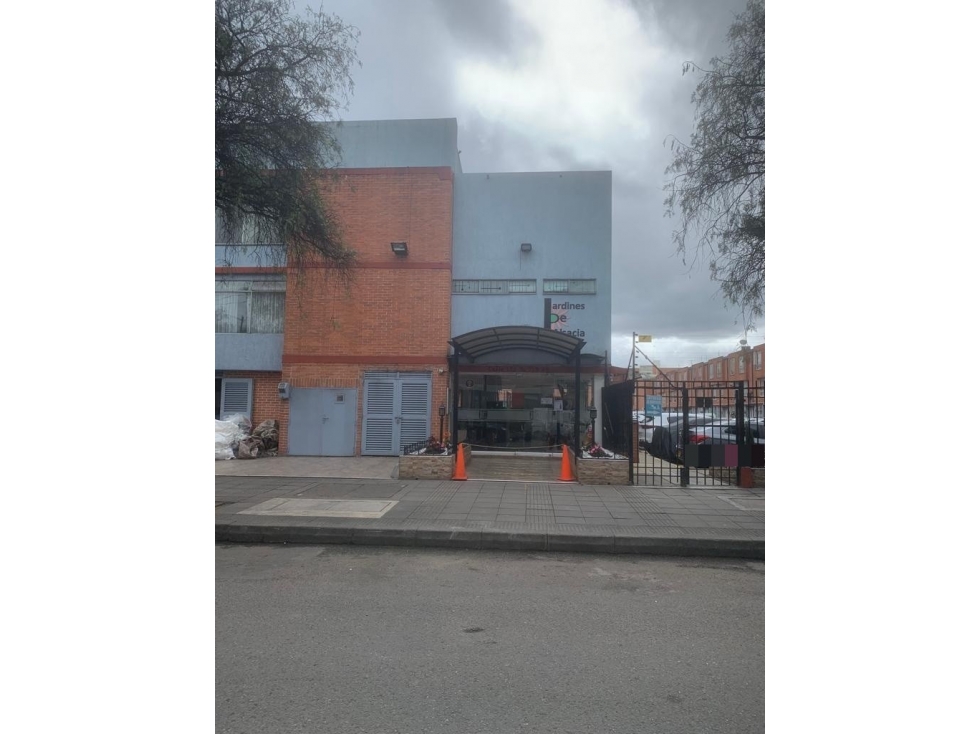 CL 12 A 71B 60 CS 93 — foto 2