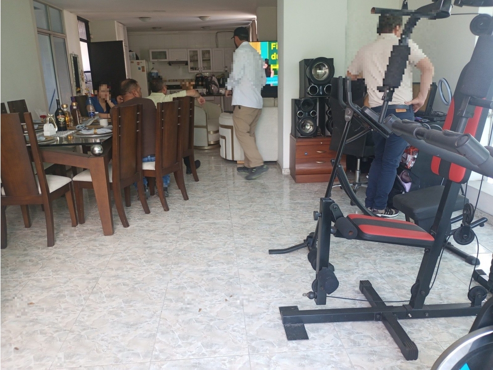 CL 4 N 23 A N 10 ANTES AV 4 N 24 10 BRR VERSALLES — foto 4