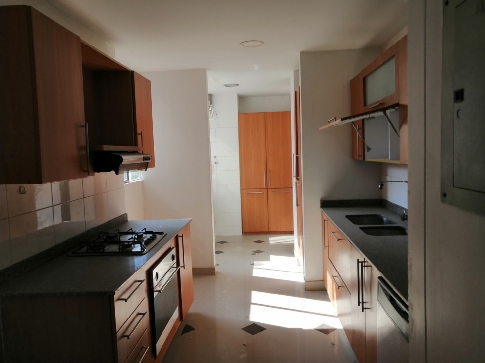 CL 6 OESTE 10 OESTE 85 ED BOSQUES DEL OESTE CONDOMINIO CAMPESTRE IV — foto 4