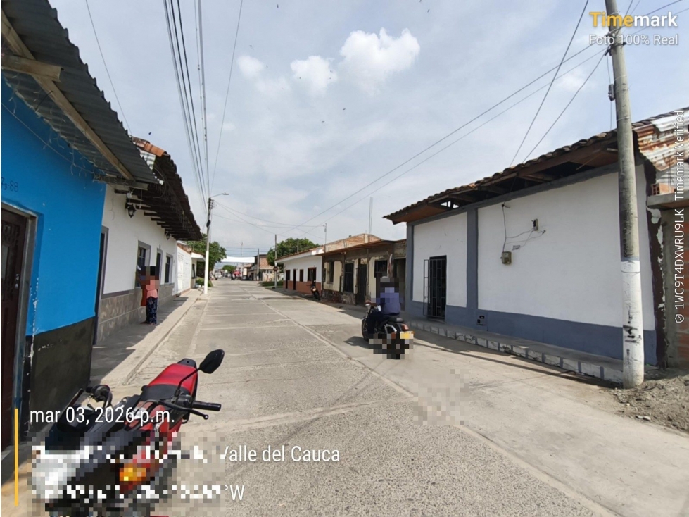 CL 8 17 B 81 — foto 5