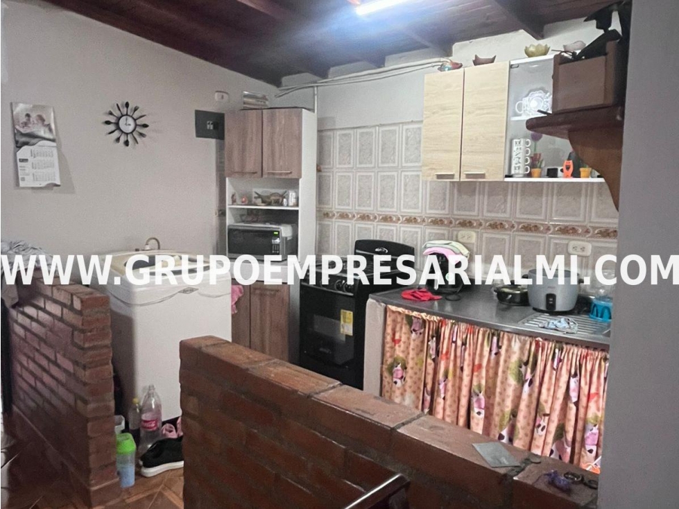 CÓMODA CASA BIFAMILIAR EN VENTA - SECTOR MANRIQUE COD: 33285 — foto 6