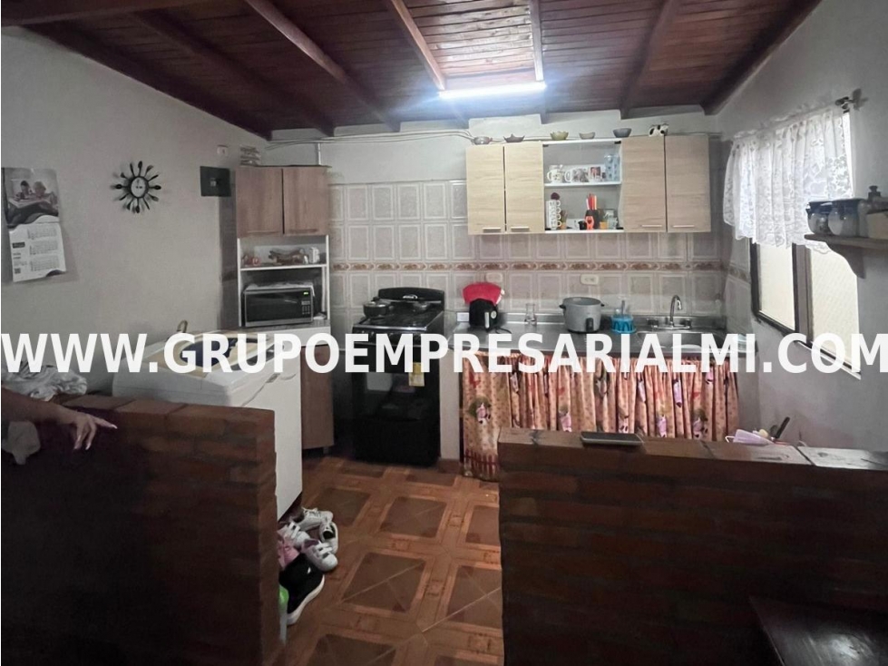 CÓMODA CASA BIFAMILIAR EN VENTA - SECTOR MANRIQUE COD: 33285 — foto 5