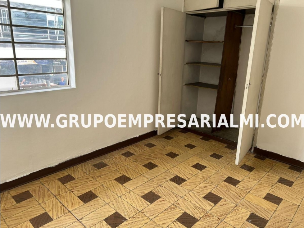 CÓMODA CASA BIFAMILIAR EN VENTA - SECTOR LA CANDELARIA COD: 33358 — foto 5