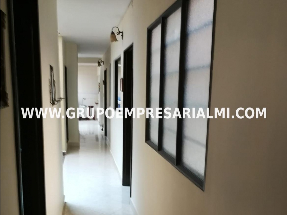 CÓMODA CASA BIFAMILIAR EN VENTA - SECTOR VILLA HERMOSA COD: 33480 — foto 4