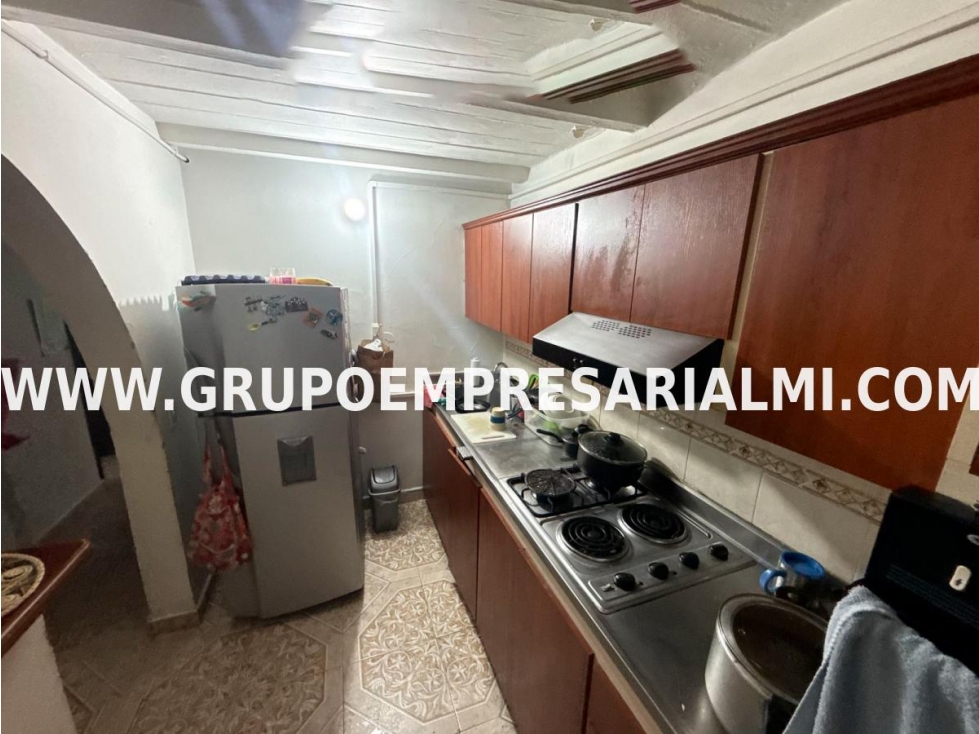CÓMODA CASA BIFAMILIAR EN VENTA - SECTOR LOS ALCAZARES COD: 33830 — foto 6